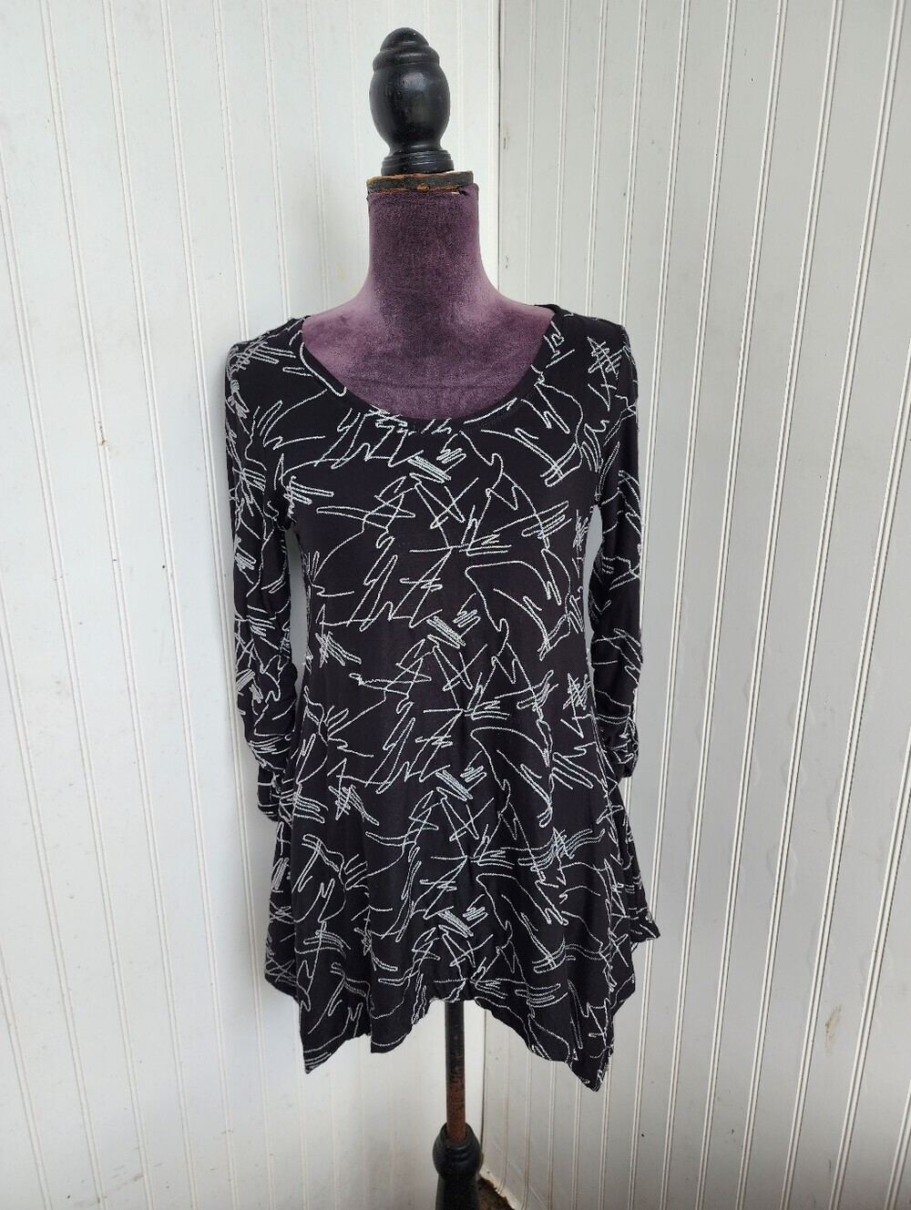 Context Lord & Taylor Shirt Womens Black White Embroidere 3/4 Sleeve Rutched XS